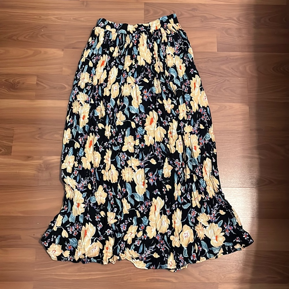 Vintage Clio floral rayon midi broom skirt